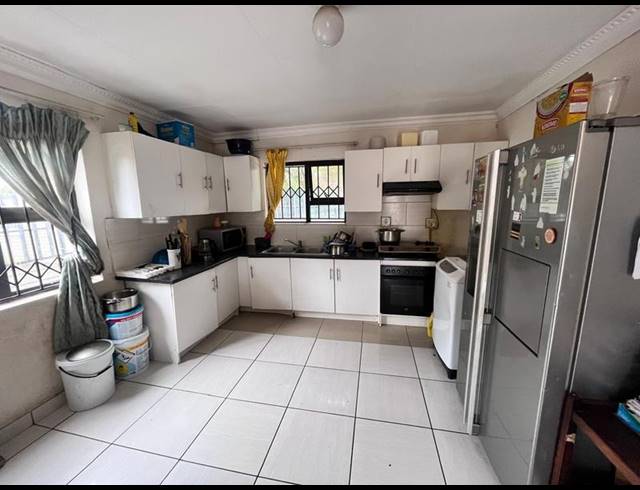 3 BEDROOM HOUSE FOR SALE IN BLOUBOSRAND